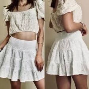 American Eagle Tiered Eyelet Skirt Size Large